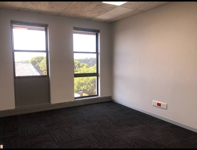 241M² OFFICE TO LET IN DUNKELD WEST
